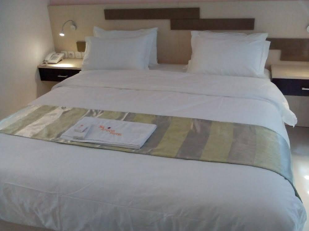 יוגיאקרטה The Arizon At Malioboro Hotel מראה חיצוני תמונה