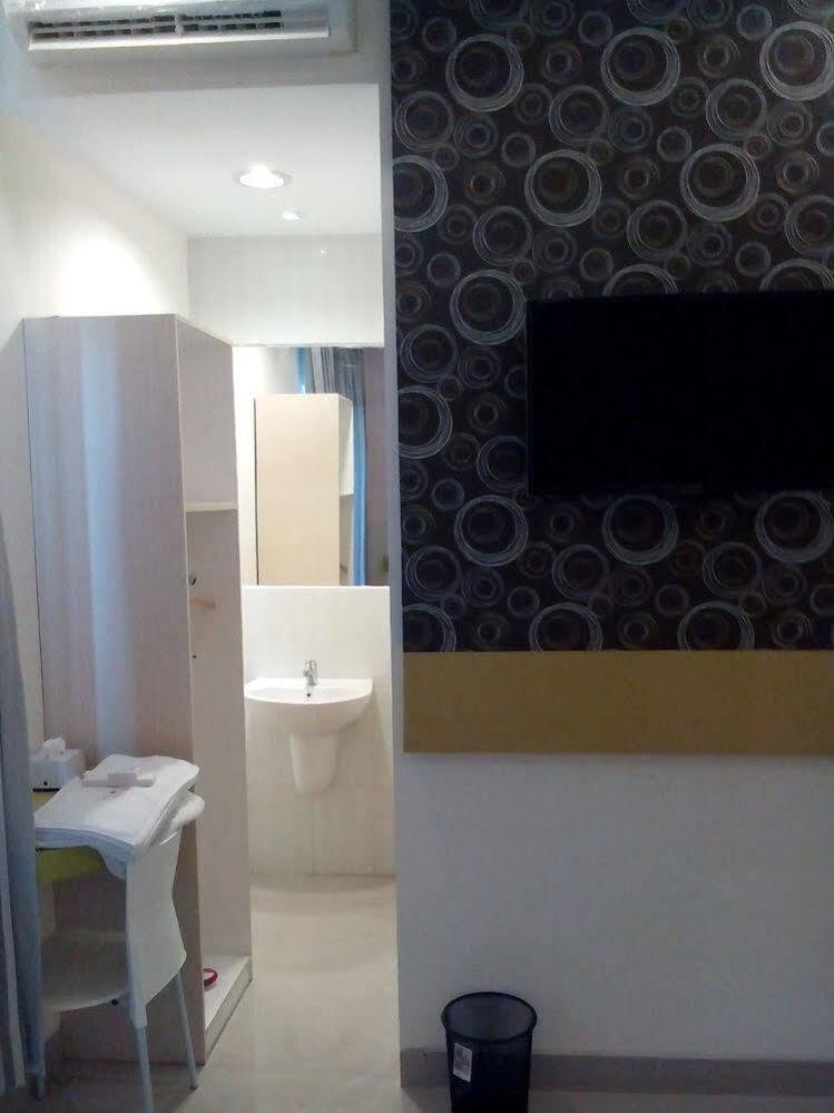 יוגיאקרטה The Arizon At Malioboro Hotel מראה חיצוני תמונה