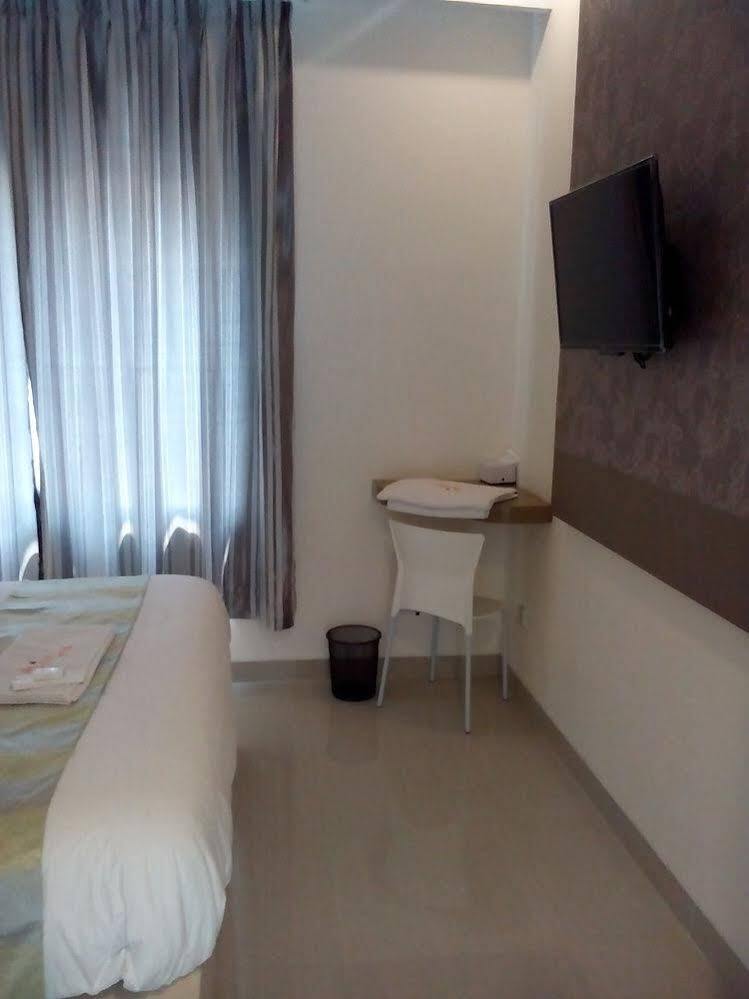 יוגיאקרטה The Arizon At Malioboro Hotel מראה חיצוני תמונה